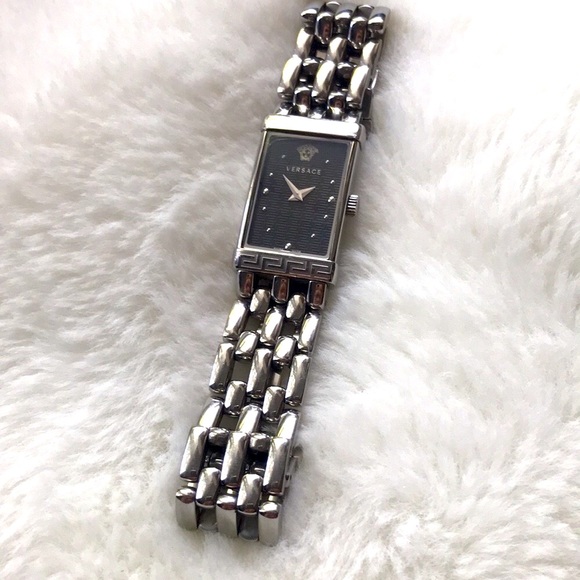 💯 Authentic Versace watch - Picture 2 of 15